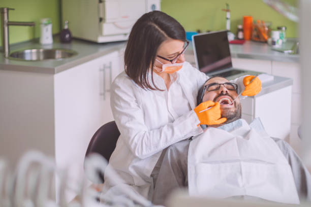 Best Cracked Tooth Emergency Dentist  in Larch Y, WA
